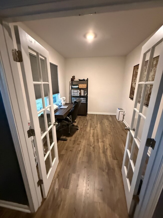 Photo - 209 Wheatfield Rd