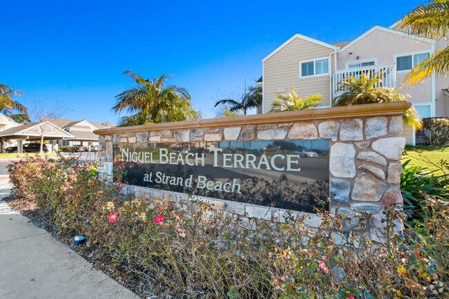 Building Photo - Ocean Views, Fully Remodeled Kitchen,Iconi... Rental