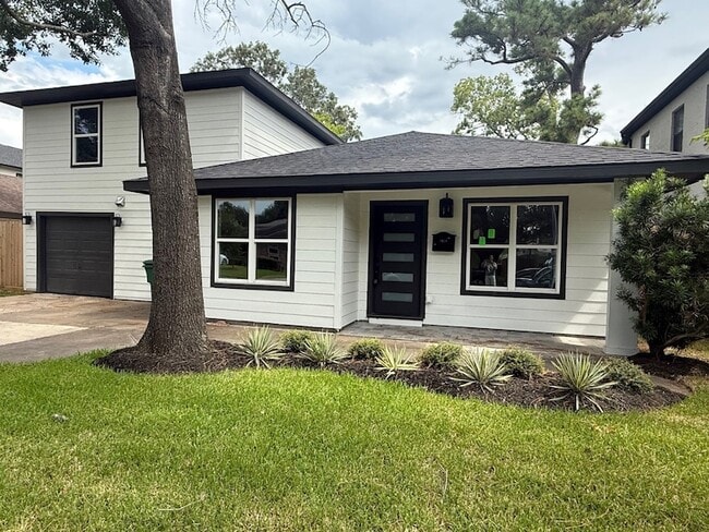 Building Photo - 7414 Janak Dr Rental