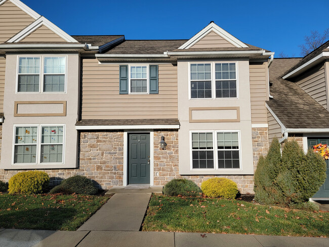 Photo - 27 Christy Ct Townhome