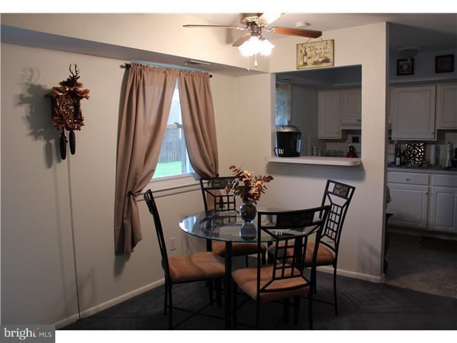 Photo - 14 Wexford Dr