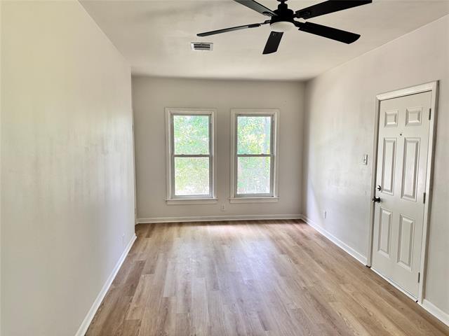 Photo - 1421 S Scullin Ave