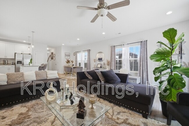 Photo - 612 Smith St