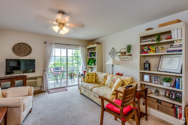 2 BR, 1 BR - 719SF