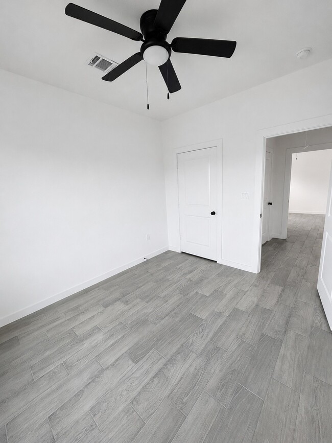 Photo - 1418 Rd 5607