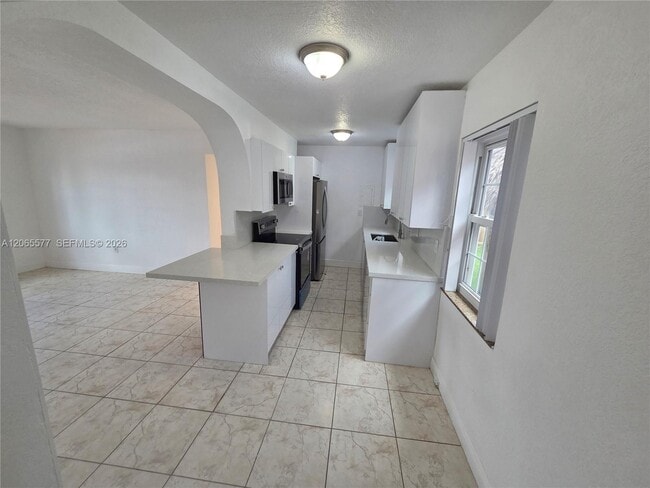 Photo - 10500 SW 30th St