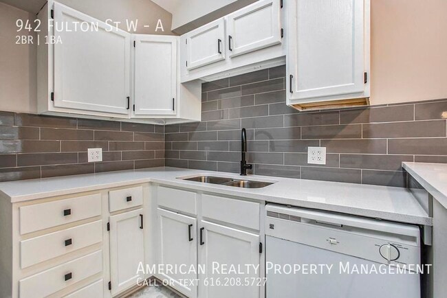 Photo - 942 Fulton St W Unit A