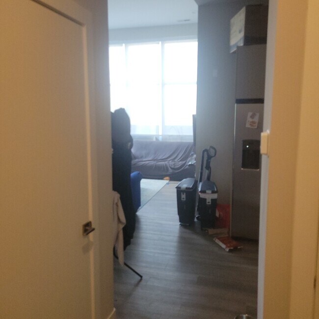 Photo - 2443 N Western Ave Unidad 401