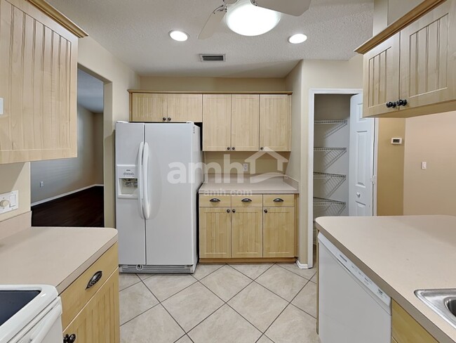 Photo - 3502 49th Ave E