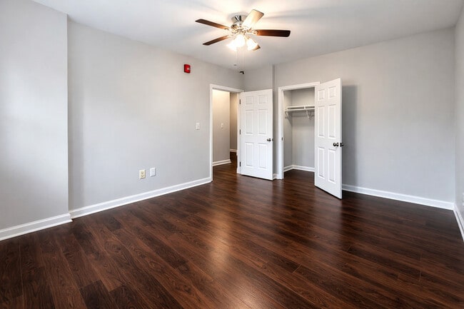 Building Photo - 641 Lincoln Ave Unit 42