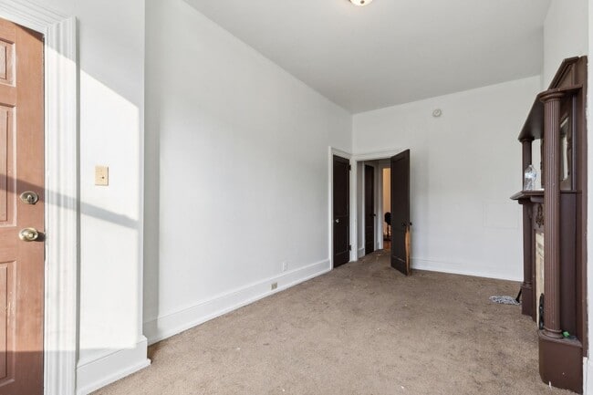 Photo - 443 N 10th St Unidad Apartment 1