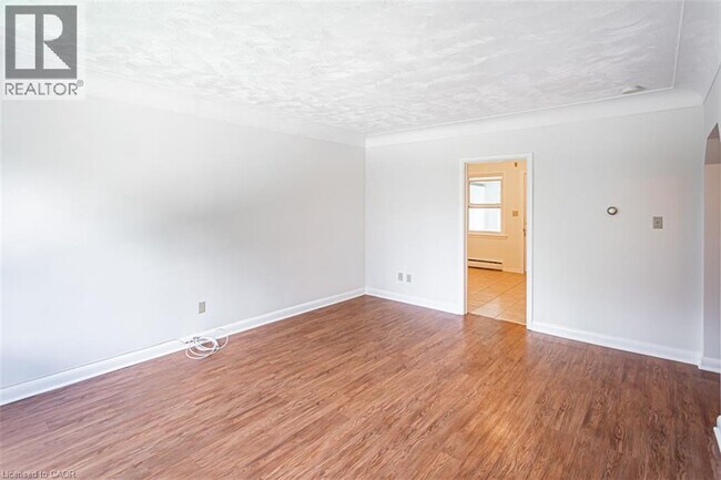 Photo - 718 Ross St Unit 2