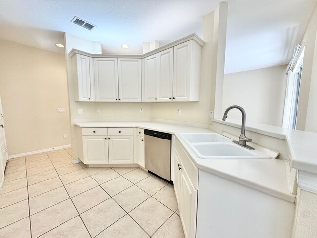 Photo - ** HUNTERS RIDGE ** 3 BED 2 BATH ** ANNUAL... Condo