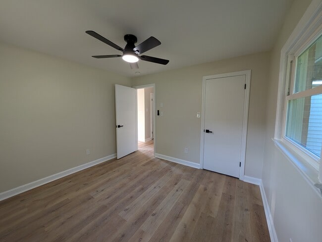 Photo - 3482 Hartford St