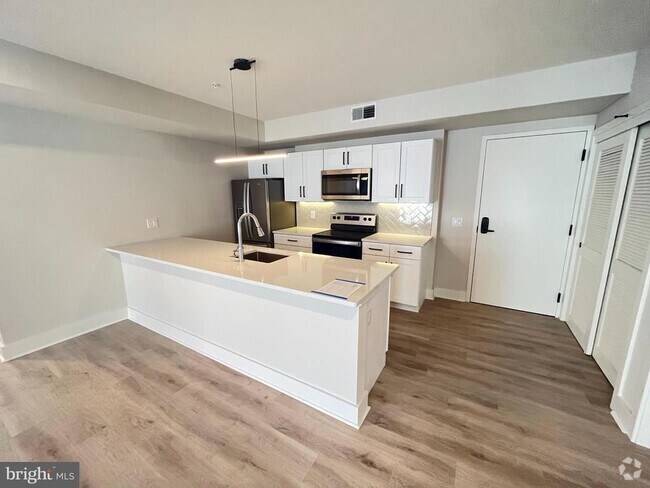 Building Photo - 1805 N Howard St Unit 303 Rental
