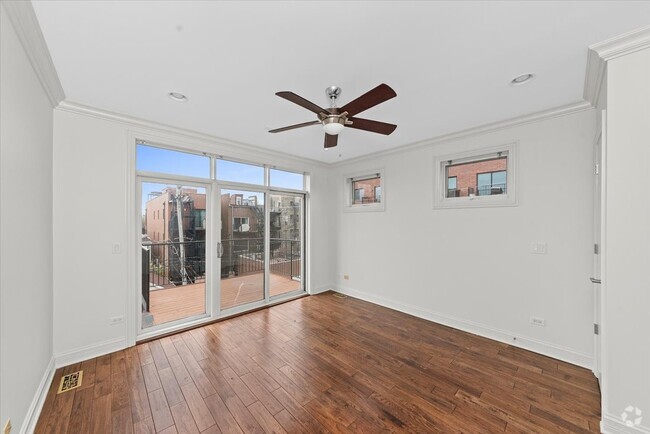 Building Photo - 1541 W Cortez St Unit 3 Rental