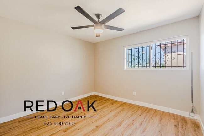 Photo - 921 W 82nd St Unit 26