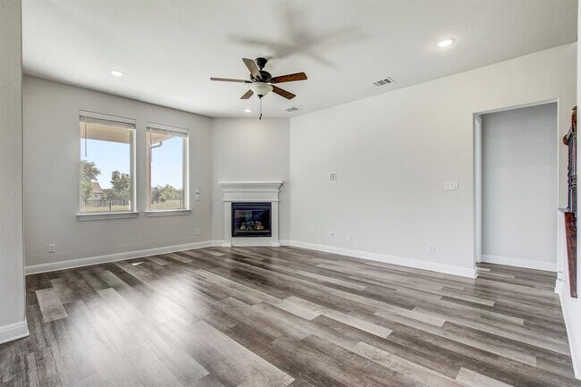 Photo - 1905 Mariann Dr