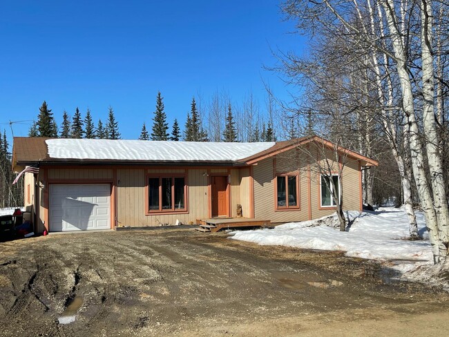 3 Bedroom Home for Rent in North Pole! - 3 Bedroom Home for Rent in North Pole!