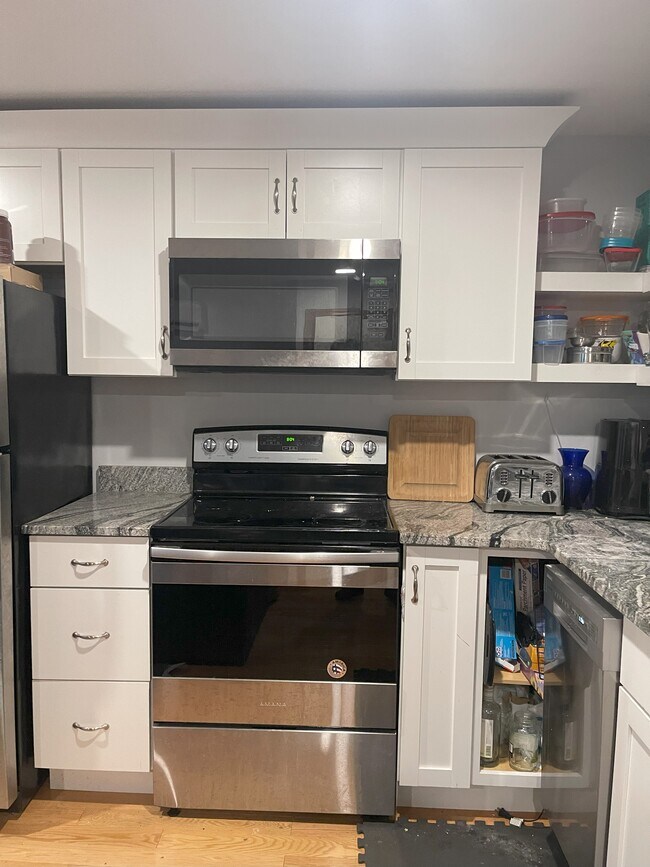 Photo - 14 Edgerly Pl Unidad 3