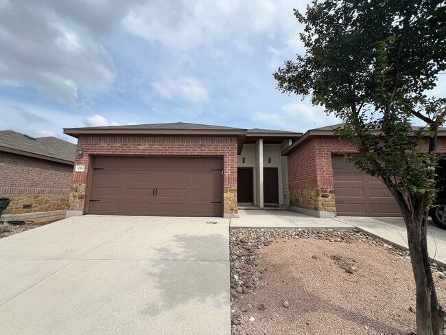 Photo - Luxury 3/2 duplex in NBTX