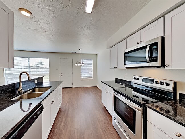 Photo - 6550 Garden Trail Ct