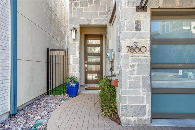 Photo - 7860 Minglewood Ln