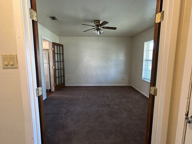 Photo - 618 N 23rd St