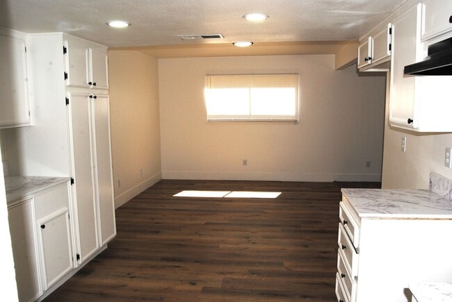 Photo - 2401 Bernice Ct
