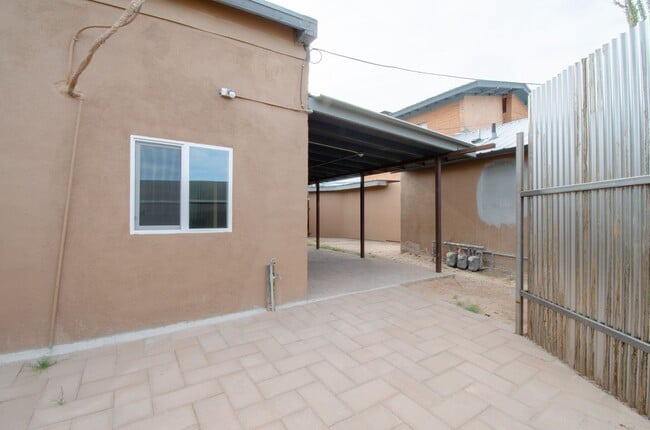 Photo - 2 Bed 1 Bath Home with Private Fenced Backyard!