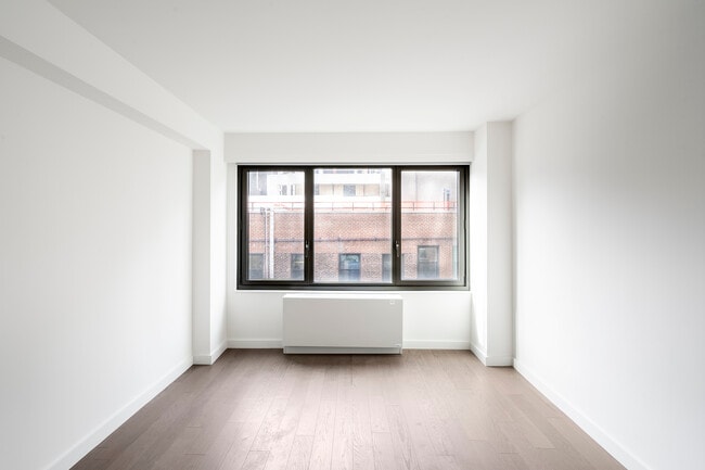 Photo - 220 East 72nd Street