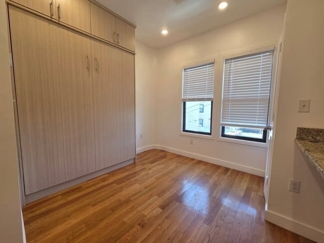 Photo - 21 5th St Unit 24