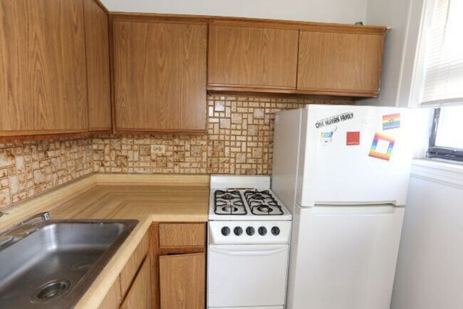 Photo - 717 W Belmont Ave Unit J01W