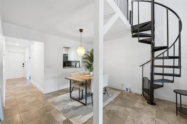 Photo - 2075 SW 82nd Ave