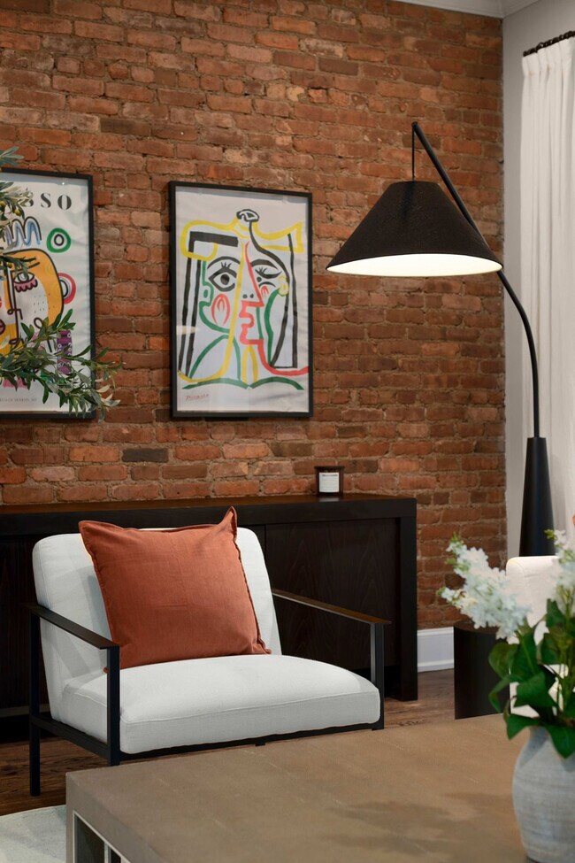 Photo - 49 W 16th St Unidad ID1388237P