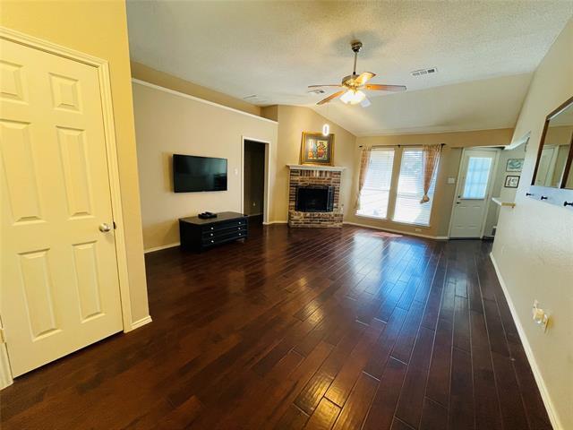 Photo - 2902 Goldenwave Dr