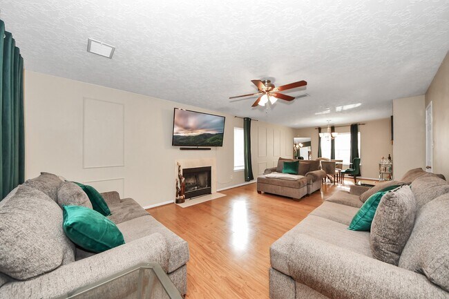 Photo - 13843 Dentwood Dr