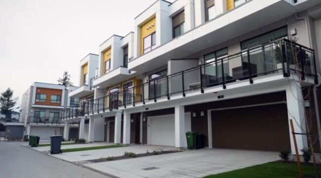 Building Photo - 46150-46150 Thomas Rd