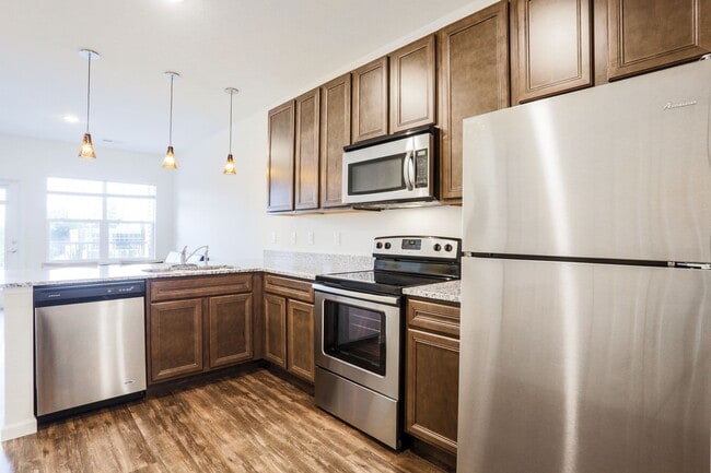 Photo - 213 W Green St