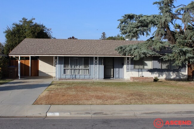Building Photo - Gorgeous 3BD/2BA Home in Bakersfield's 93309 — Won't Last Long!