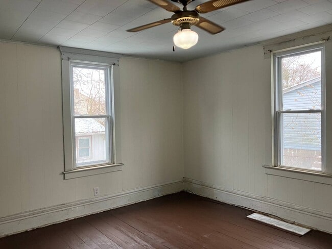 Photo - 736 S Seneca Ave