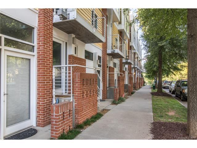 Walking distance to shops, publix, and more.