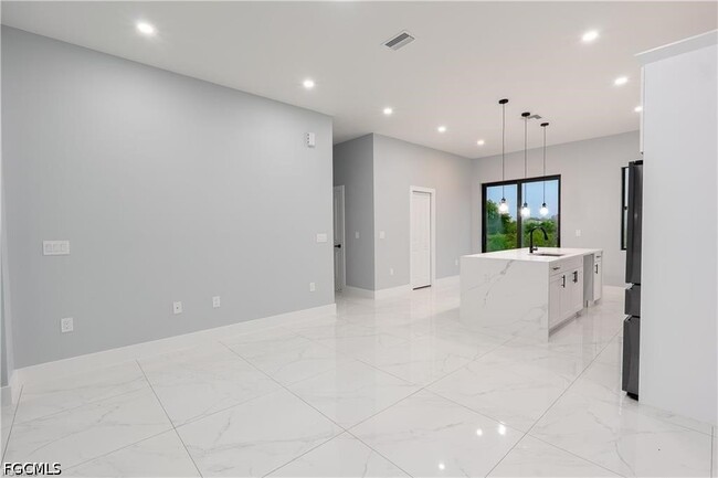 Photo - 4703 Elva Ave S