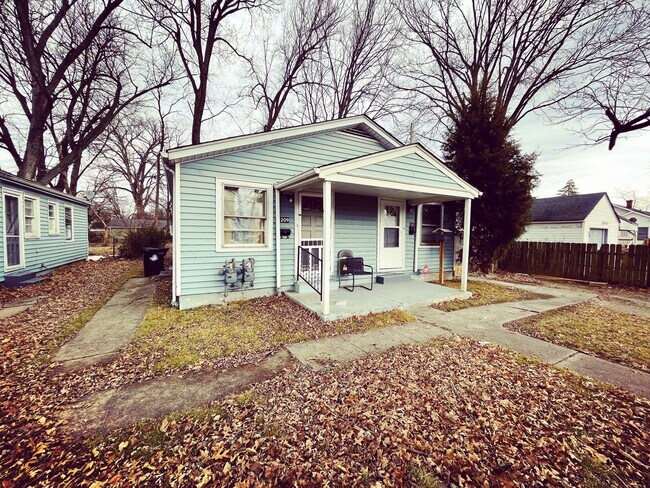 Photo - 213 W Wampum Ave Townhome