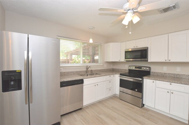 Photo - 703 Flower Field Ct