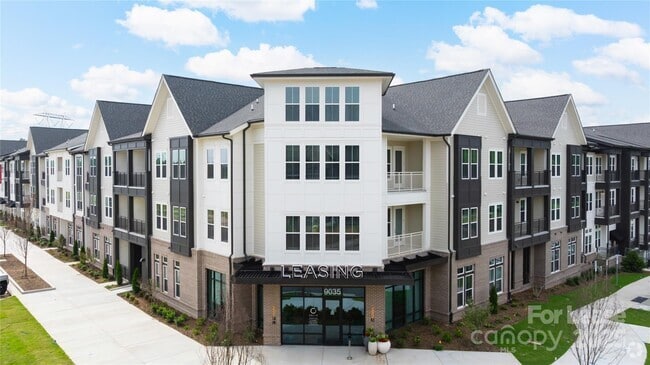 Building Photo - 9035 Lindholm Dr Unit B3 Rental