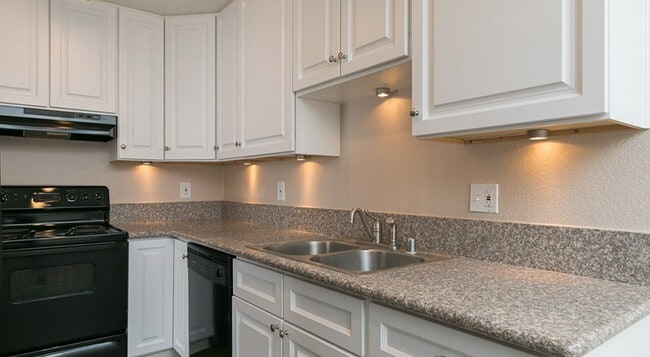 El Camino Place Apartments For Rent In Sacramento Ca Forrent Com