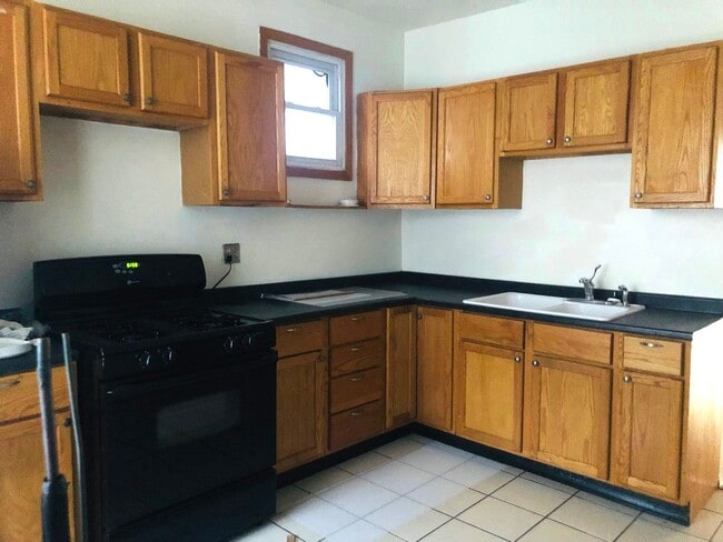 Photo - 3728 N Bosworth Ave Unit 2
