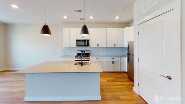 Photo - 601 Novak Terrace