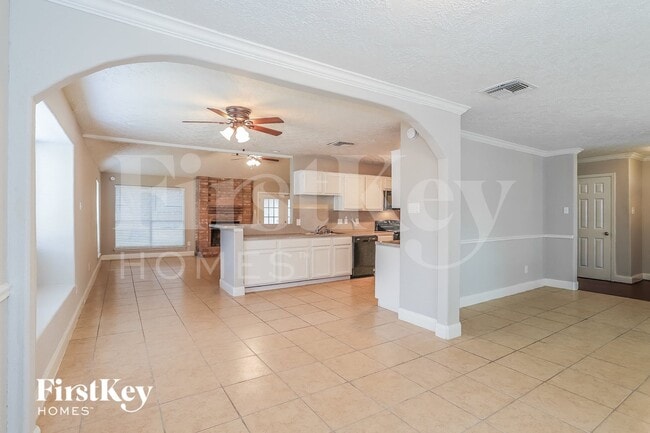 Photo - 2922 Laurelridge Dr